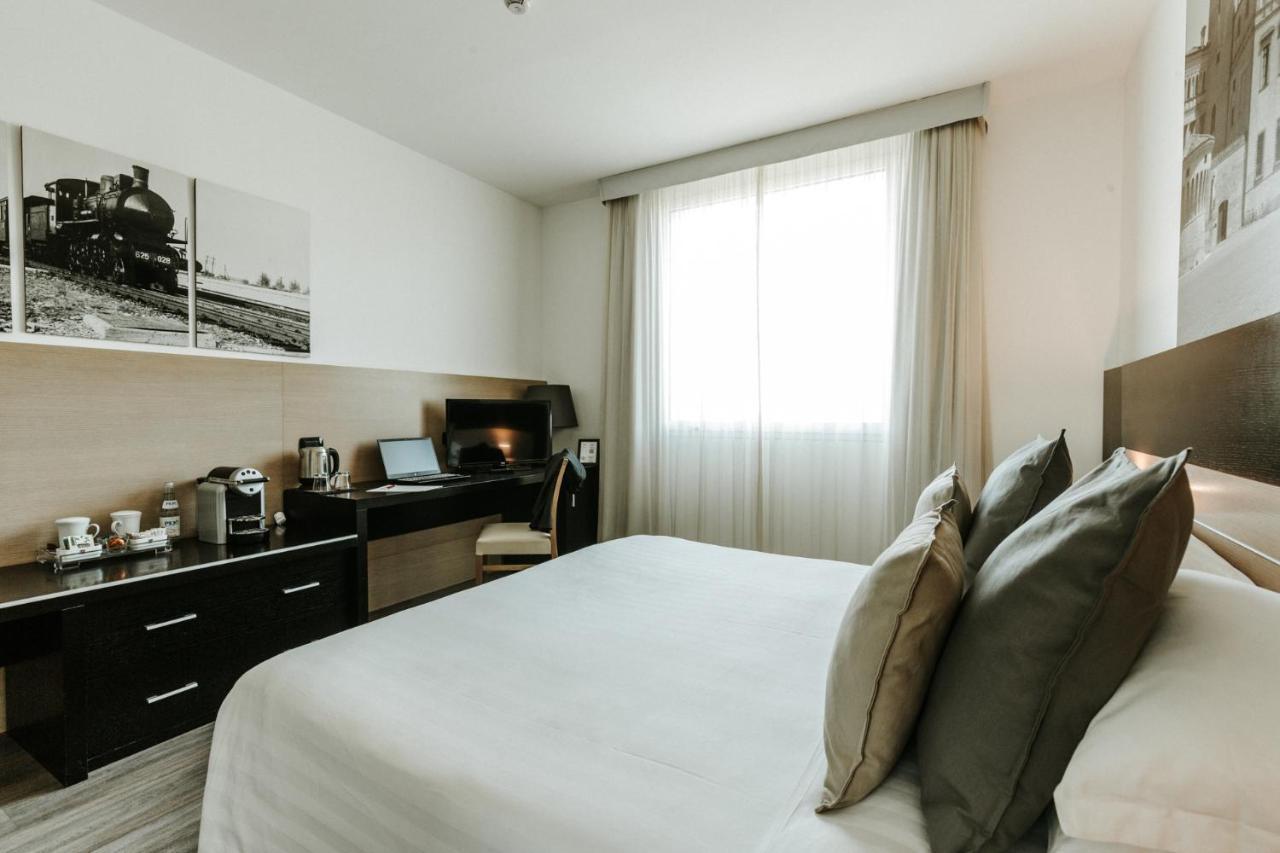 Hotel Carpi Esterno foto