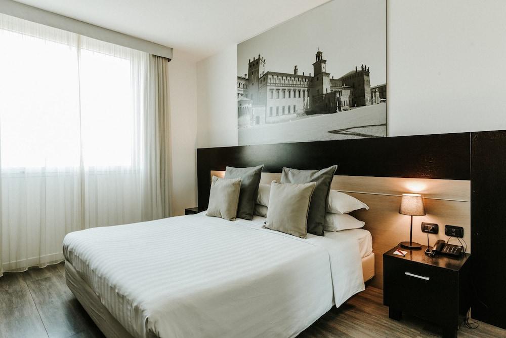 Hotel Carpi Esterno foto