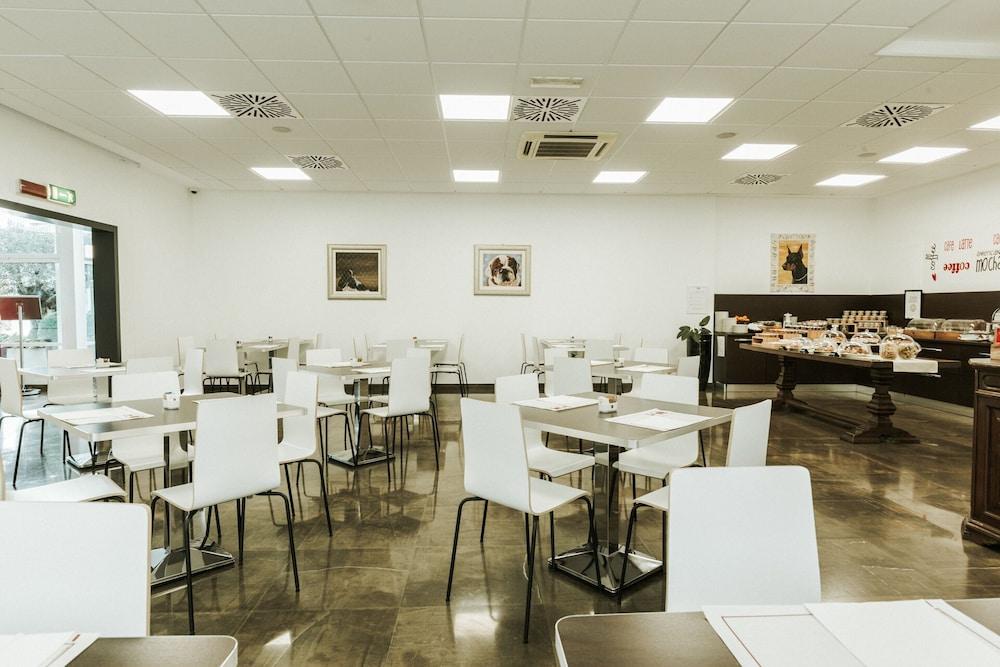 Hotel Carpi Esterno foto